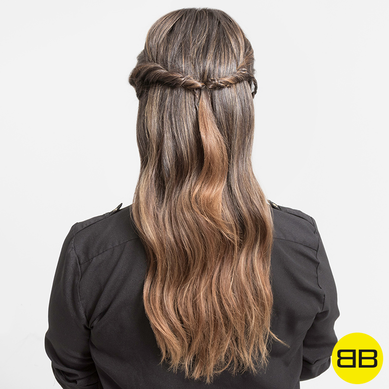 #BubblesBesties Air Dry Hair Styles | Image of Finished Half Twist on Heather